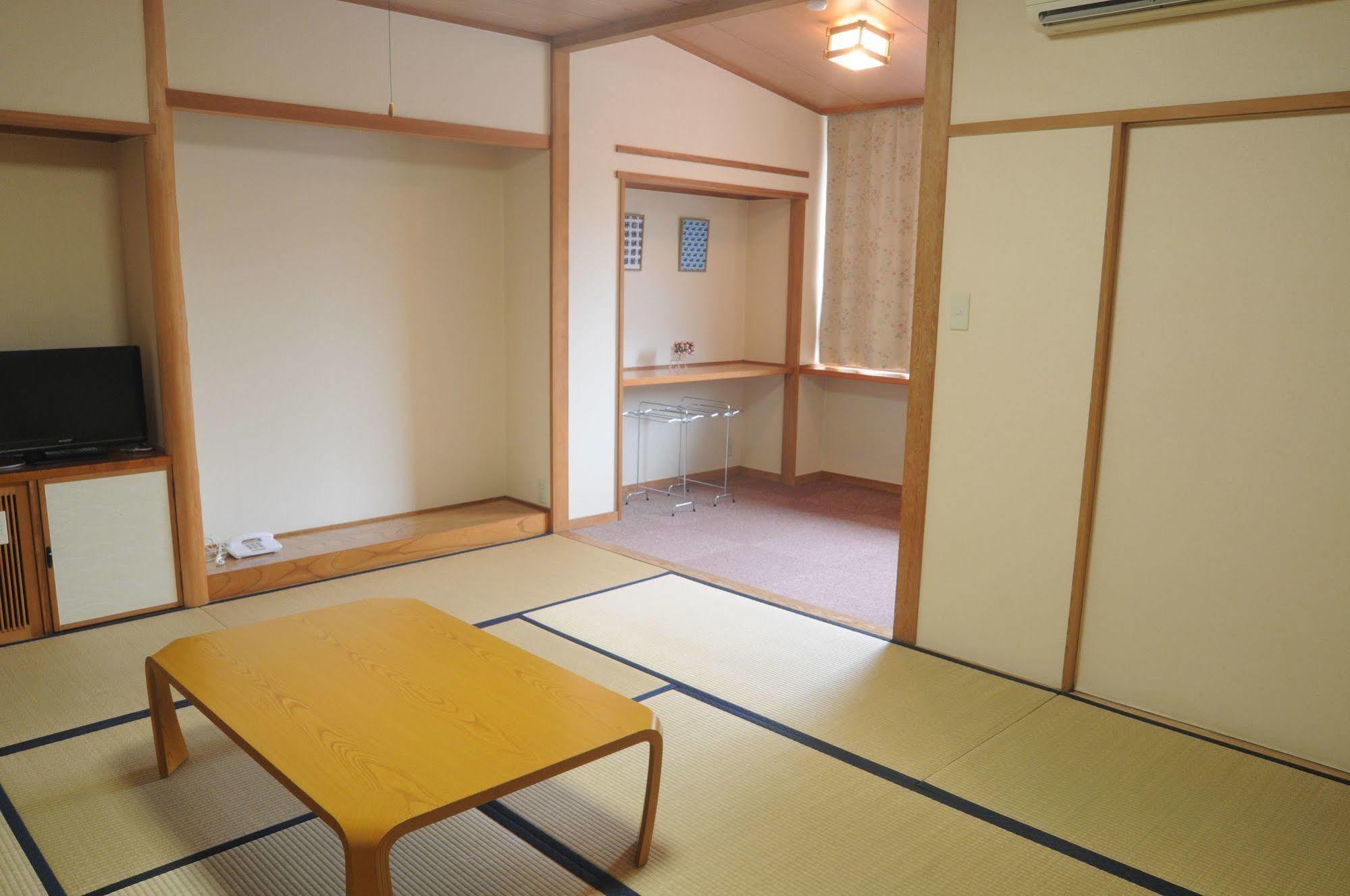 Hotel Bonfire Hakuba Exterior photo